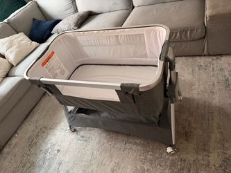 Vomeast Baby Bassinet Bedside Sleeper
