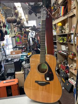 Yamaha FG800 Acoustic Guitar