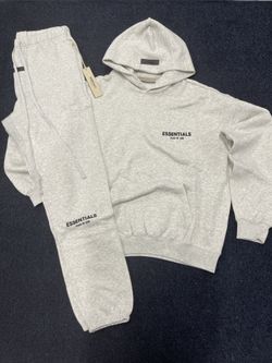 Essentials “Light Oatmeal” SS22 (SMALL/MEDIUM/LARGE) 