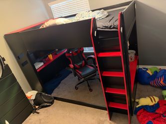 Full size bed