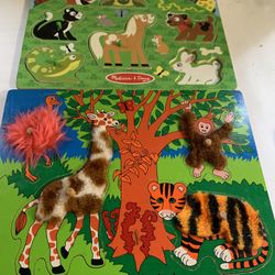 2 TODDLER WOODEN PUZZLES 