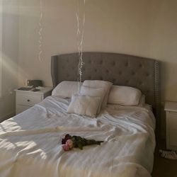 Queen Bed & Queen Mattress (10 Years Warranty)