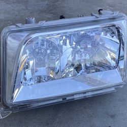 85-93 MERCEDES E CLASS W124 FRONT DRIVER SIDE HEADLIGHT