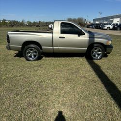 2004 DODGE RAM