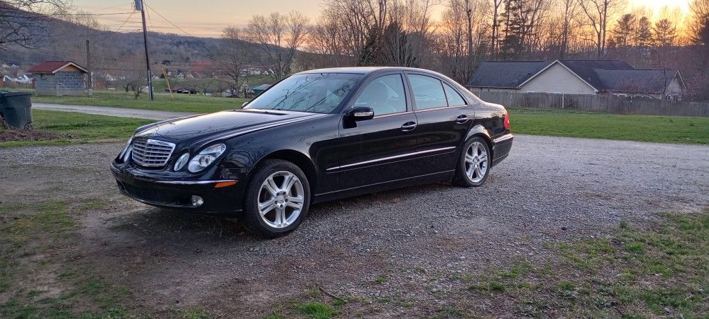 2004 Mercedes-Benz E-Class