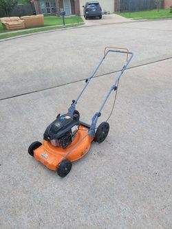 YARDMAX 170cc push  esta un poco  lentas  pero funciona. Se vende así como esta.