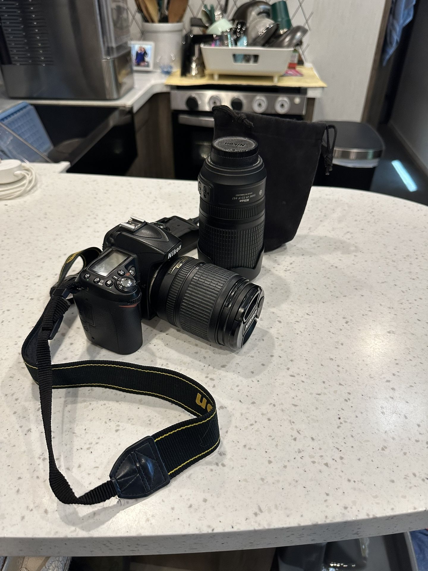 Nikon D90 w/2 Lens