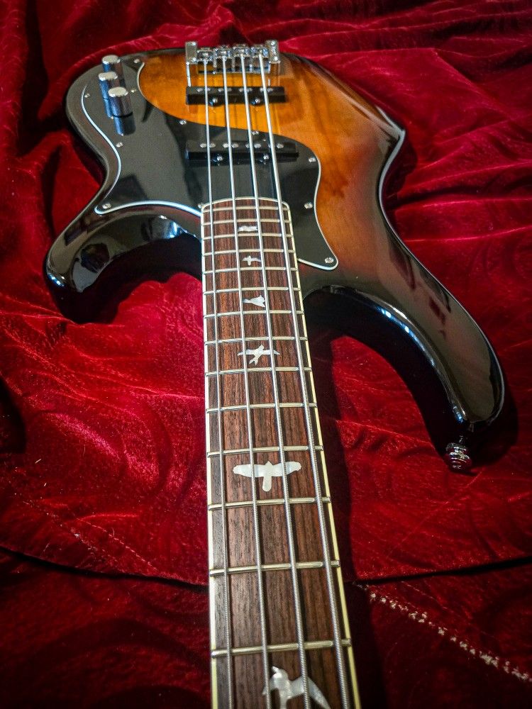 PRS Kestrel Jazz Bass Paul Reed Smith Se Guitar With Gig Bag