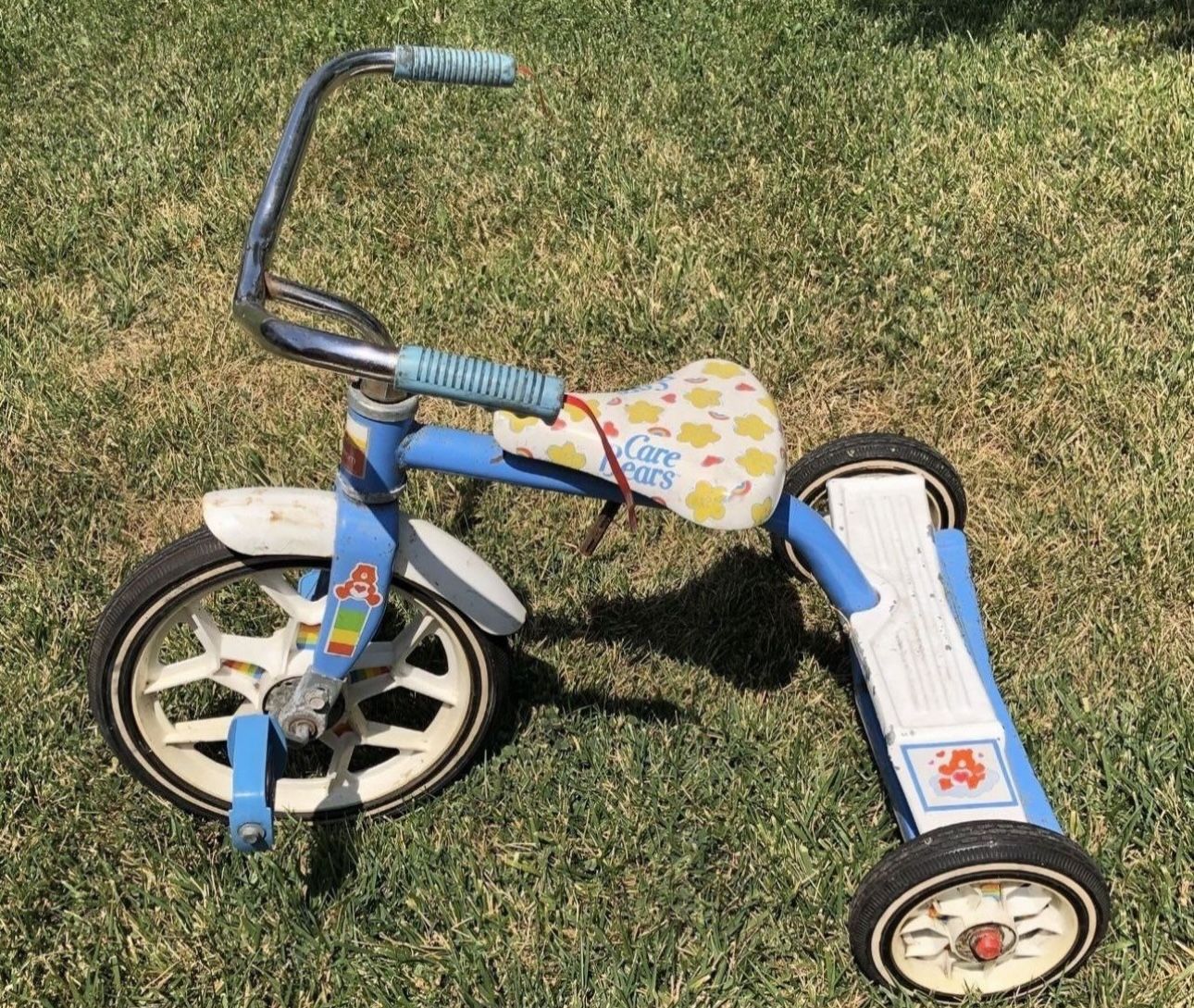 Vintage 1983 HEDSTROM Care Bears Tricycle Bike