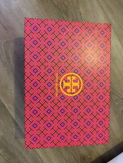 Tory burch
