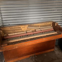 Free Piano For Parts 