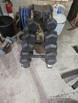 150lbs rubber hex dumbbells & dumbbell rack
