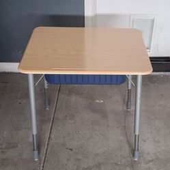 Laminate Top Student Desk