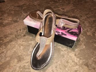 BRAND NEW ROSE GOLD SANDALS
