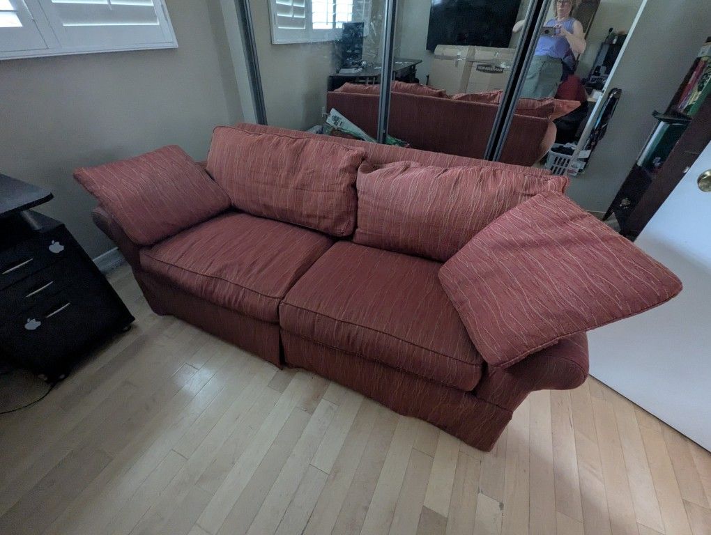 Jennifer Convertibles Queen Size Sofa Bed