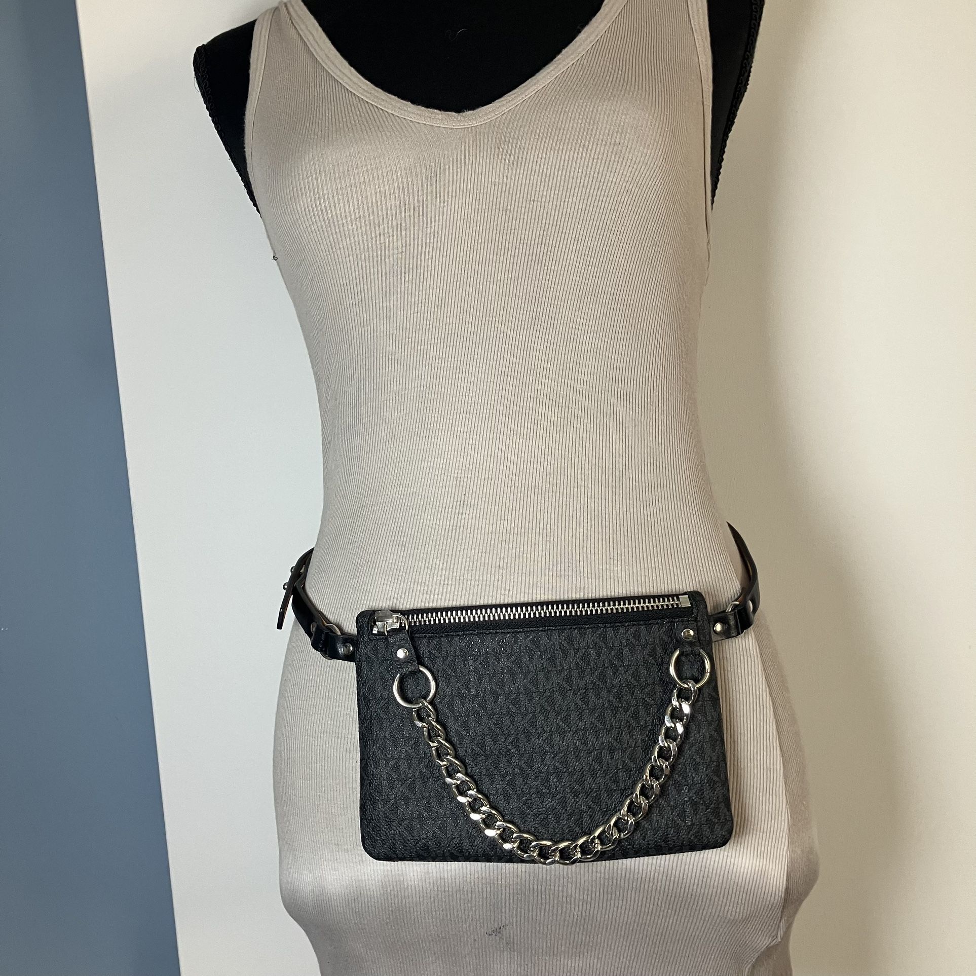 MICHAEL MICHAEL KORS - Small Adjustable Belt Accessory Bag Pouch - Size Small - Color BLACK with SILVER-Tone Hardware