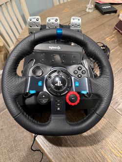 Logitech g923 wheel + pedals