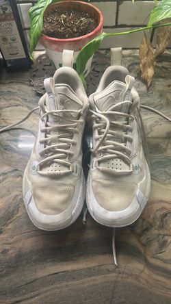 Li-ning Way of Wade 10 low ‘White Hot’
