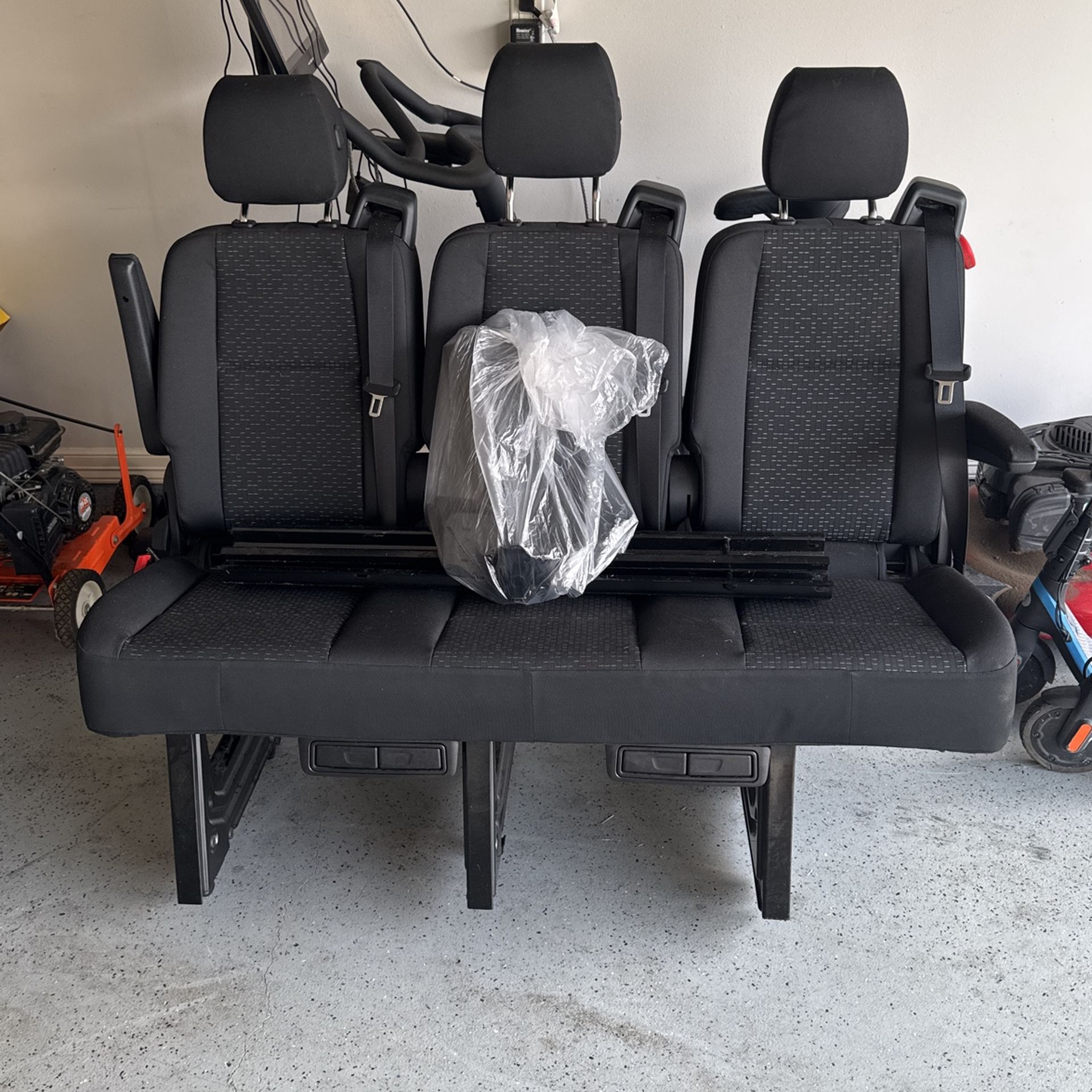 Seat For 2500 Mercedes sprinter