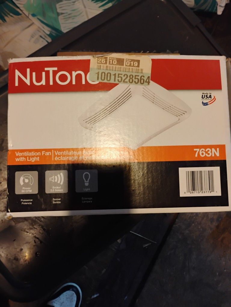 Vent Fan With Light