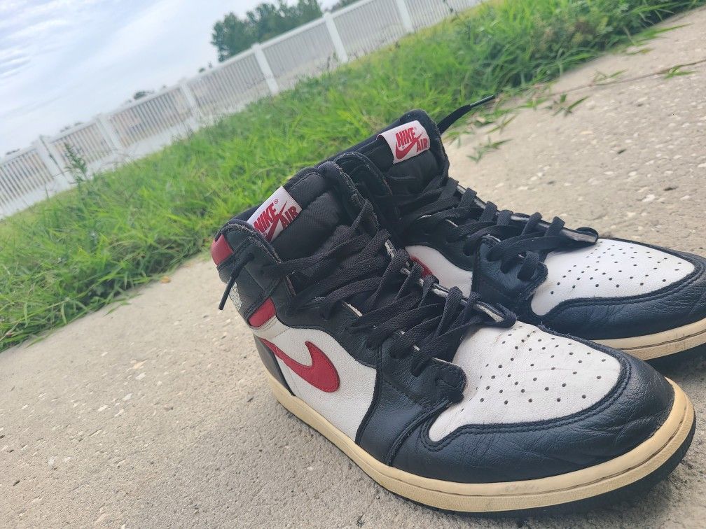 Jordan 1 Og Gym Red Size 13.