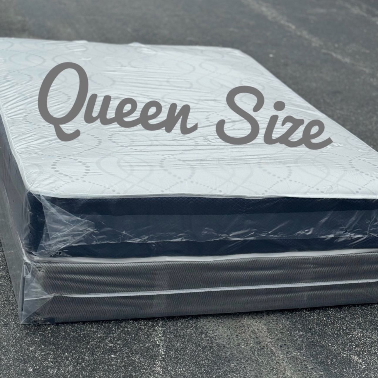 NEW Mattress Queen Size Regular With Box Spring // Offer  🚚