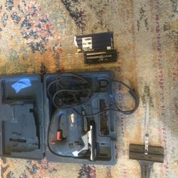 Bosch JS365 Corded Jigsaw With Fence And Blades