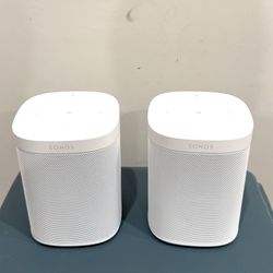 Pair Of Sonos One (gen 2)