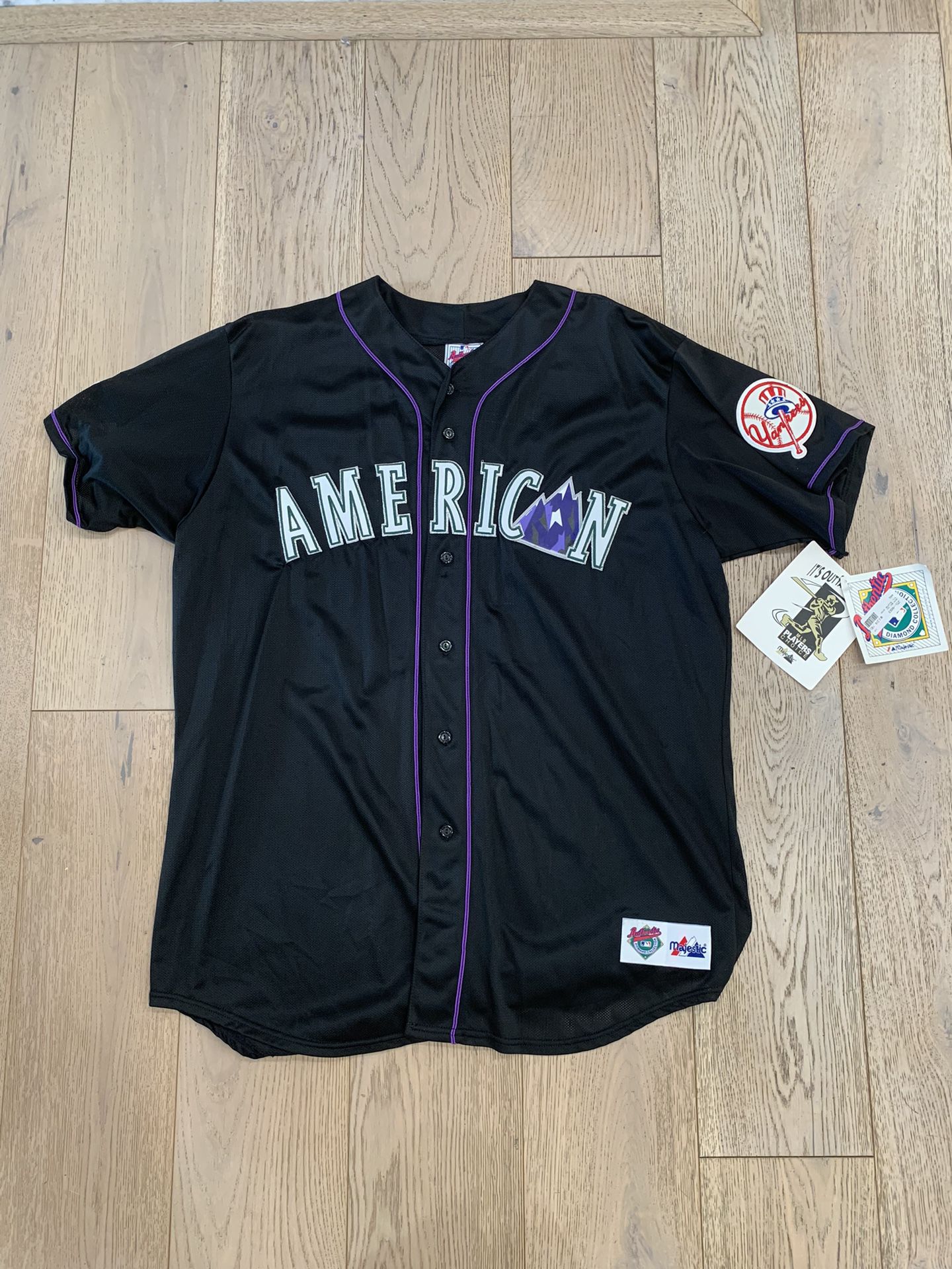 1999 NY Yankees Official World Series Derek Jeter Signed Jersey !! for Sale  in East Stroudsburg, PA - OfferUp