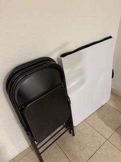 Foldable Table & Chairs