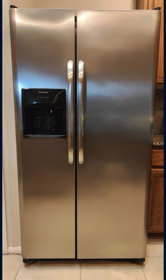 Frigidaire Side By Side Stainless Steel Refrigerator 36 x 68 1/2”