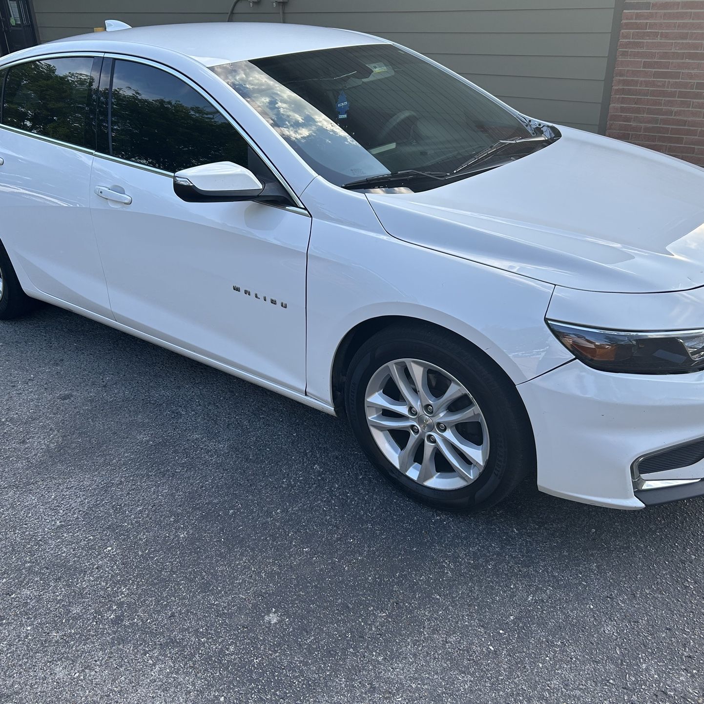 2017 Chevy Malibu Lt $7500 OBO