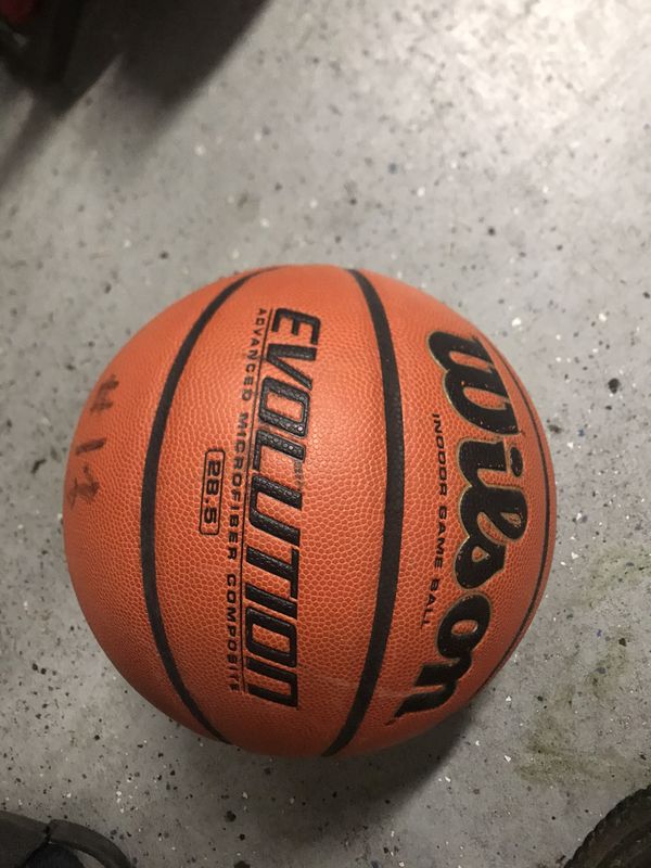 Wilson evolution basketball 28.5 for Sale