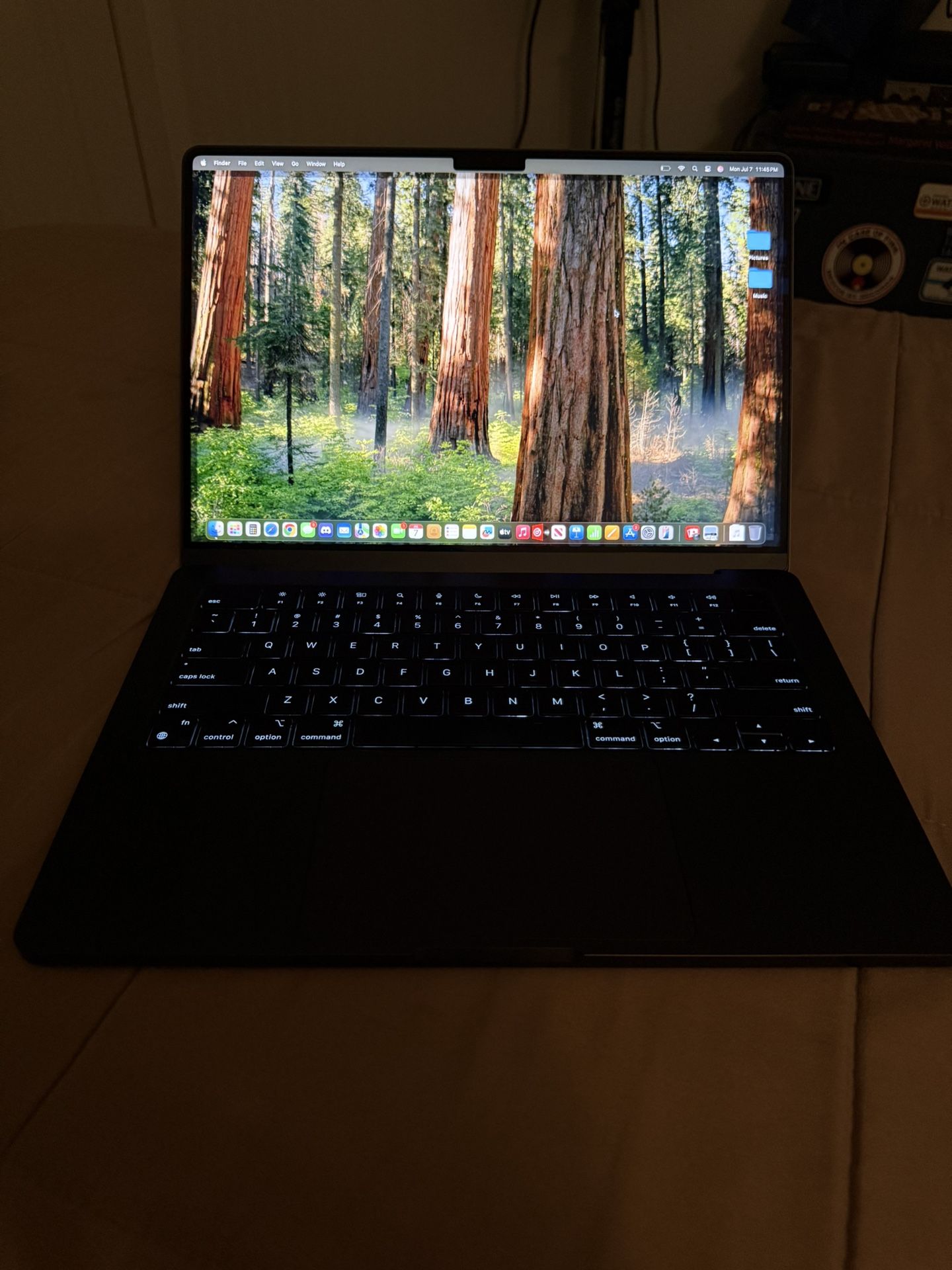 MacBook Pro M4 16gb 2024