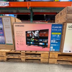 43 “ Samsung Smart 4K led HDR Tv