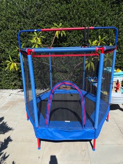 Trampoline 60in - nearly brand new
