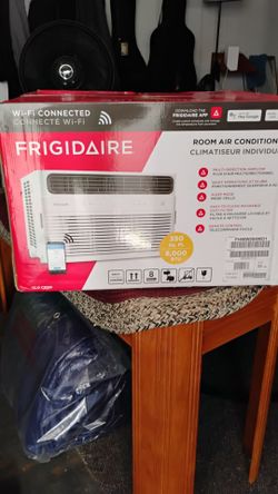 New Fridgedaire 8000 BTU, Digital Air conditioner,w/remote$300 OBO