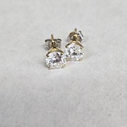 14kt Gold Cubic Zirconia Earrings
