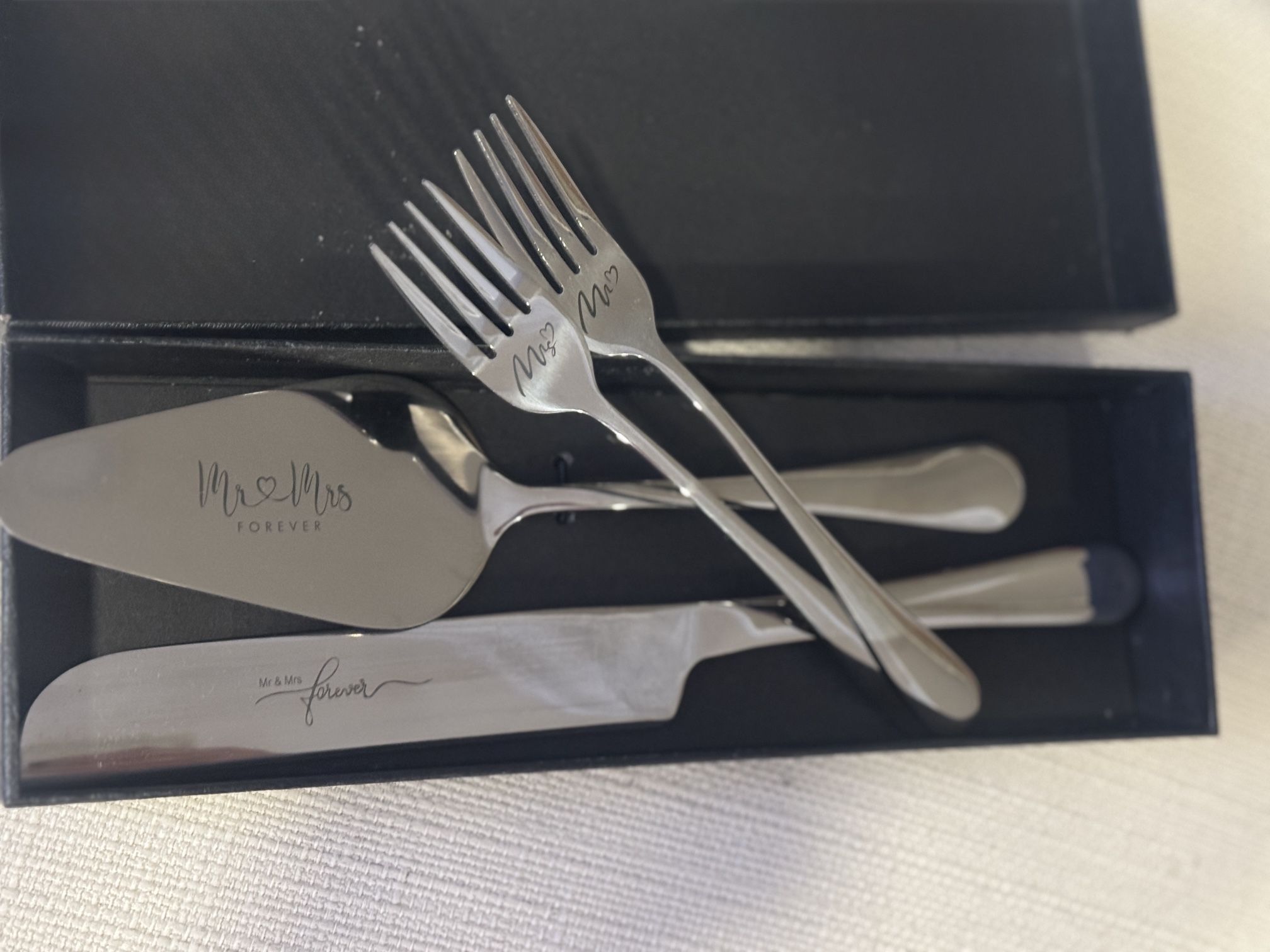 Elegant Wedding Cake Cutting And Serving Set 