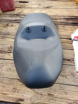 Suzuki burgman AN650 seat.