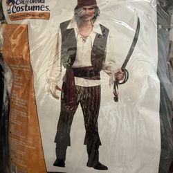 XL Pirate Halloween costume used once. 5 pcs Shirt, vest, pants, boot cover and belt. (No bandana)