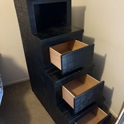 Step / Shelves 