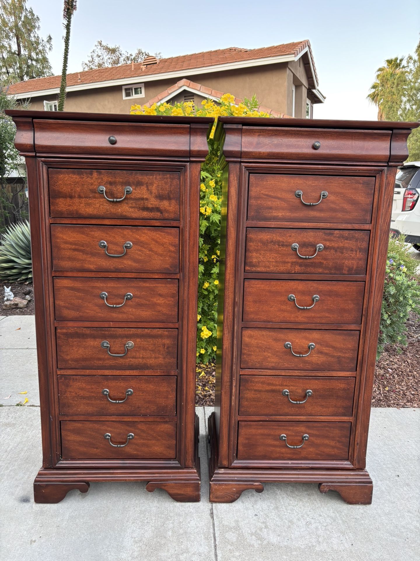 Solid Wood 14 Drawer Rotating Dresser Chest of Drawers with Mirror Furniture Set Great Condition