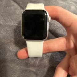 Apple Watch Series 4