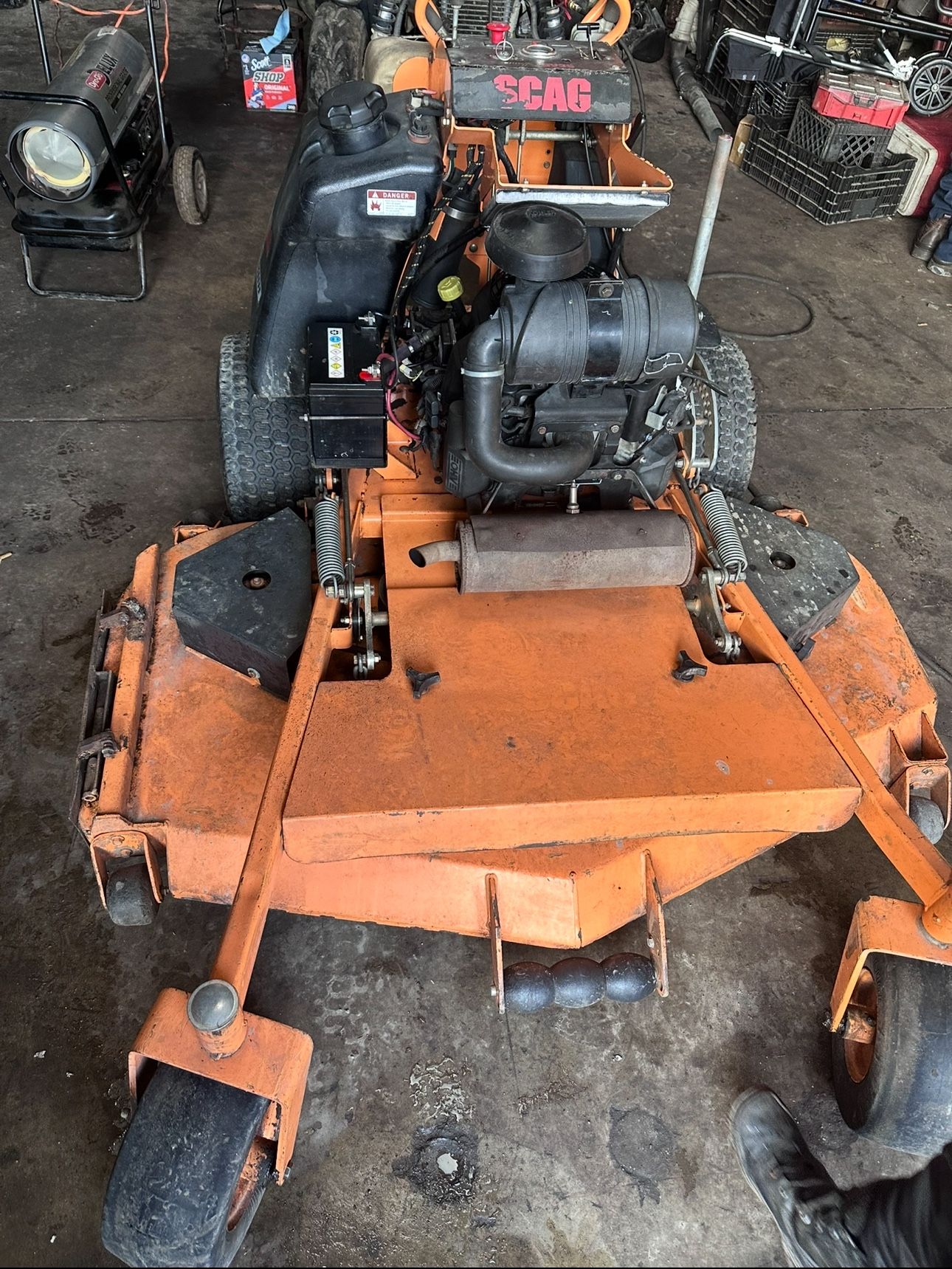 Scag V-ride Lawnmower Tractor