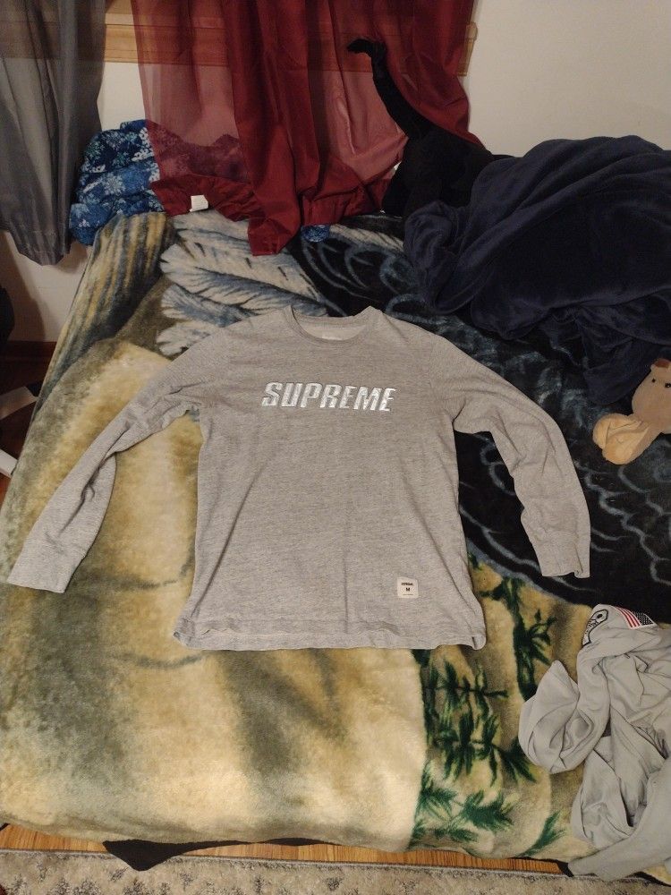 Reflective Supreme Logo Gray Long Sleeve (M)
