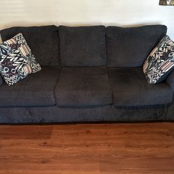 Sofa Bed, 2 Matching Chairs, Pillows