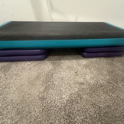 Aerobic Step Platform Exercise Adjustable Workout Stepper w/4 Riser Green