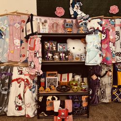 Collectible Hello Kitty/Disney Items