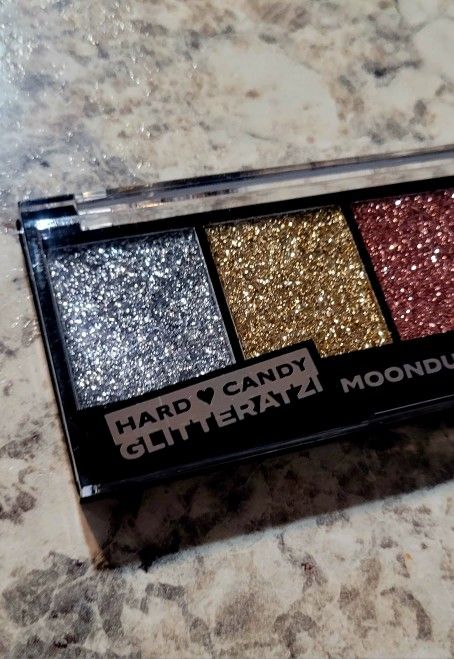 Hard Candy Glitteratzi Moondust Eyeshadow